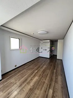 デイルーチェ上町EAST【6階】の居間