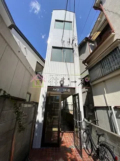 ハイツプリメーロ【1階】の外観