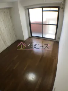 センチュリー新大阪【8階】の寝室