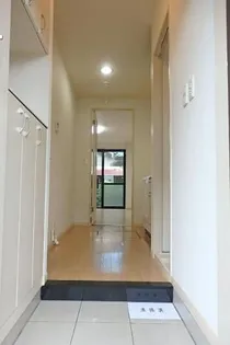 ベルメゾンSKY【2階】の玄関