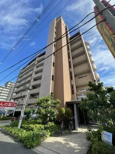 ファミーユ2002【3階】の外観