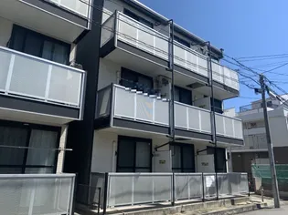 レオパレスドミールナイン【3階】の外観