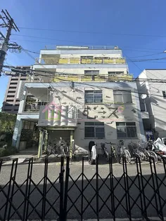 ロイヤルハイツ【1階】の外観