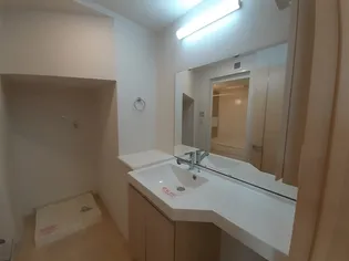 フラワータウン アイリス【1階】の内装