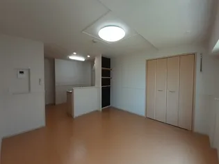 フラワータウン アイリス【1階】の居間