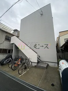 フローラ・ミレ【1階】の外観