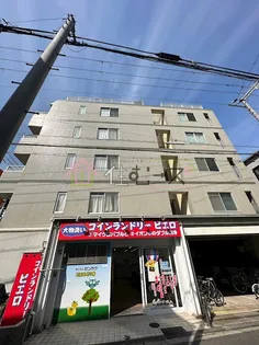 プラム九条【3階】の外観