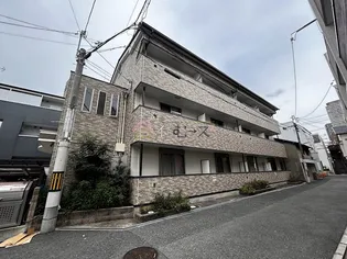 Center Livers【2階】の外観