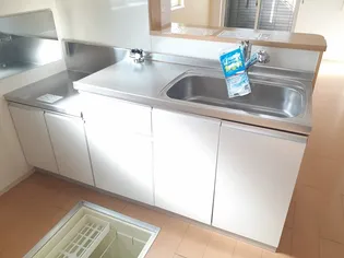 オリーブ【1階】のキッチン