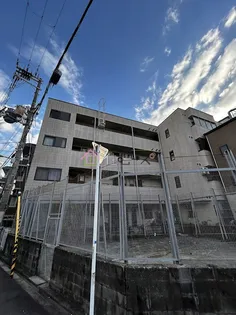 信和マンション【3階】の外観