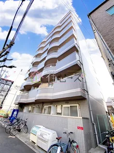 ベルメゾンリズ【6階】の外観