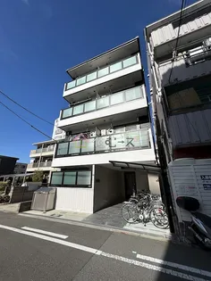 アビーコリーヌII【1階】の外観