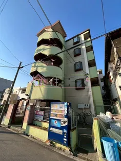 パルミエールおりおの公園【1階】の外観