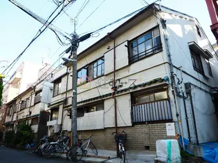 孔雀ハウス【2階】の外観