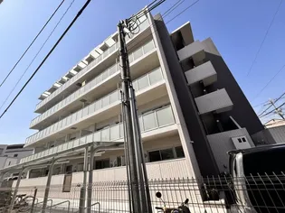 LIBRE【2階】の外観