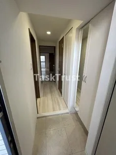 パトリス城東中央【5階】の玄関