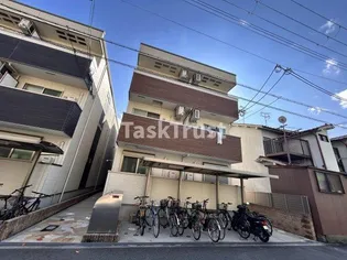 フジパレス鶴見Ⅵ番館【3階】の外観