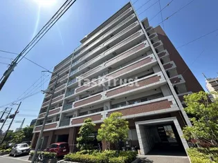 プリムール【3階】の外観