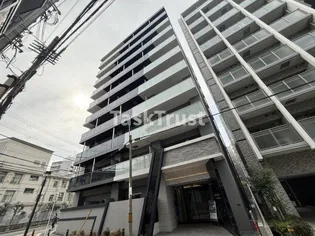 セイワパレス新大阪【3階】の外観