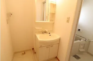 コンフォール布津原【2階】の内装