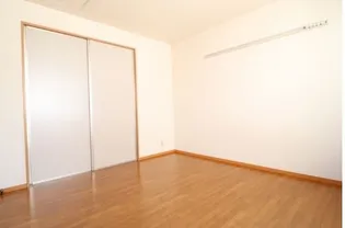 コンフォール布津原【2階】の寝室