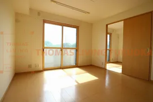 ヴェルドミール大山【2階】の居間