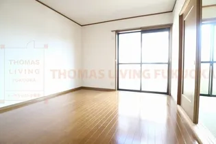 ヴューコスモ【C201号室】の居間