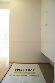 ブリーズ【2階】の玄関