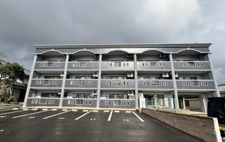 ラフテル小郡【3階】の外観