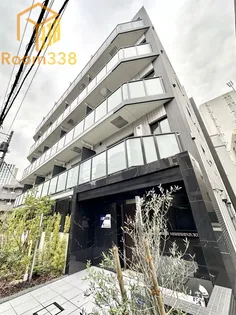 東京都新宿区西新宿8丁目【マンション】の外観