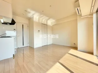 ダコタハウス世安【303号室】の寝室