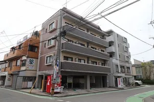 ガーデンパレス西新【2階】の外観