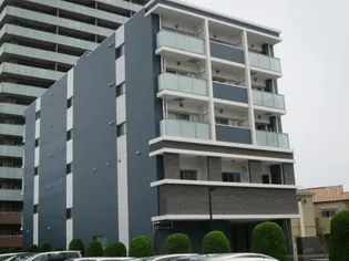 グランブルー高槻【3階】の外観