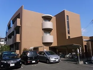 アドミラブール【2階】の外観