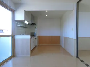 ブルーム米原A棟【101号室】の居間