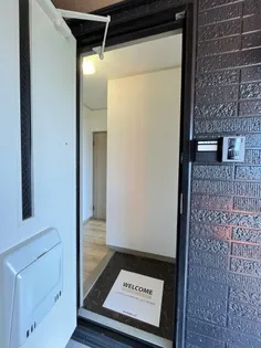 セジュールアイリス【2階】の玄関