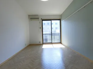 フィオーレ花園【102号室】の居間