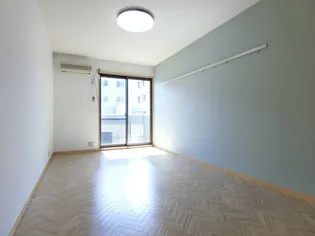 フィオーレ花園【102号室】の居間