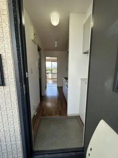 グリーンビューA棟【2階】の玄関