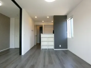 オクト【1階】の居間