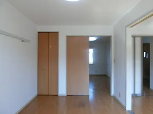 第二双葉ハイツ B棟【1階】の居間