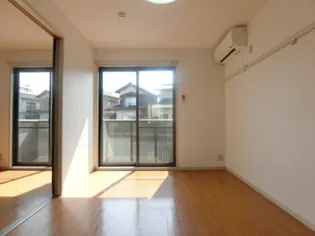 第二双葉ハイツ B棟【1階】の居間