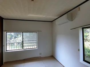 フローレンス勝田1号棟【10号室】の居間