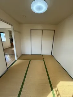 メゾン アイ ファミーユ A棟【2階】の内装