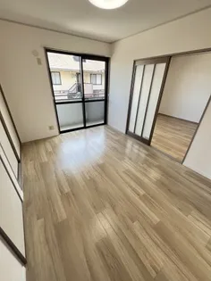 グランディールA棟【205号室】の内装