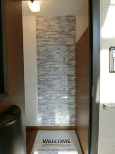 グランシャリオ堀川C棟【1階】の玄関