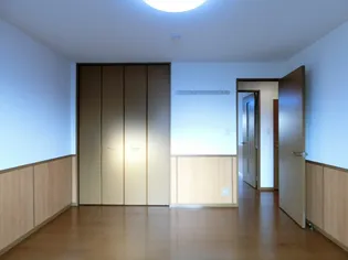 グランシャリオ堀川C棟【1階】の内装