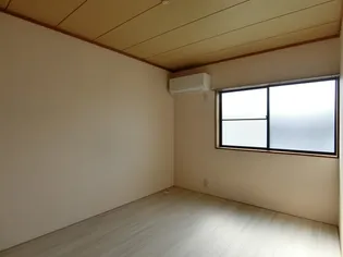 メゾンアイリス【202号室】の居間