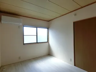 メゾンアイリス【202号室】の居間