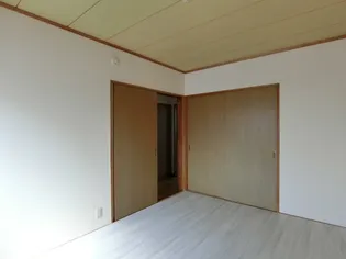 メゾンアイリス【202号室】の居間